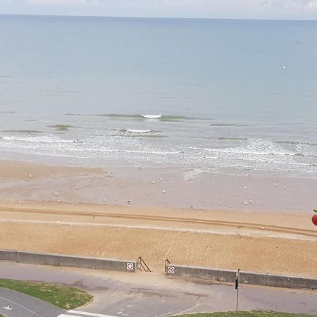 Appartement Liza 2 Pieces Vue Mer A Cabourg Exterior foto