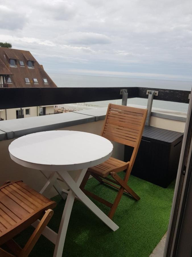Appartement Liza 2 Pieces Vue Mer A Cabourg Exterior foto